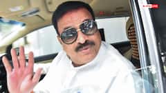 महाराष्ट्र: 'सरकार LOP से डर रही...', नेता प्रतिपक्ष पद पर घमासान के बीच उद्धव गुट का हमला