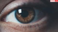 Eye Blackout Symptoms: आंख के सामने अचानक छा जाता है अंधेरा, कहीं इन बीमारियों की शुरुआत तो नहीं?
