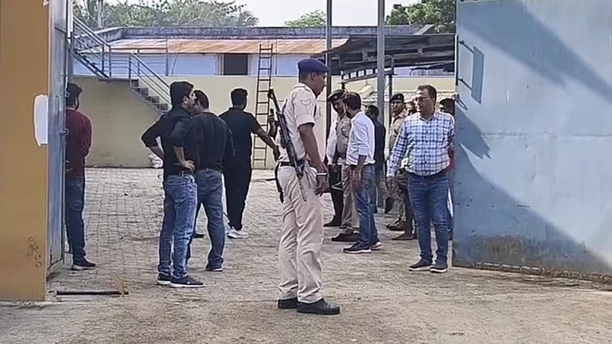 தேனியில் திமுக நிர்வாகி வீட்டில் அமலாக்கத்துறை அதிரடி சோதனை! பரபரப்பை ஏற்படுத்திய காரணம் என்ன?