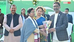 झारखंड: आदिवासी प्रतिनिधियों का CM हेमंत सोरेन ने किया स्वागत, कई मुद्दों पर हुई चर्चा