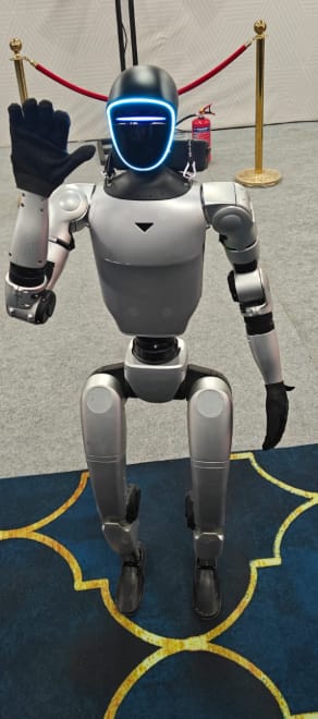 Telangana Global Summit 2025: తెలంగాణ గ్లోబల్ సమ్మిట్‌లో ప్రత్యేక ఆకర్షణగా చైనా రోబో! మాటలతో కట్టిపడేస్తున్న మరమనిషి!