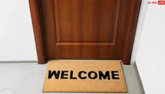 Vastu Tips: क्या आपके डोरमैट पर भी लिखा है ‘Welcome’? जानें कब ये बिगाड़ सकता है आपके घर की एनर्जी