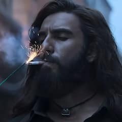 रणवीर सिंह या अक्षय खन्ना, पढ़ाई-लिखाई में कौन है बड़ा धुरंधर? जानें एजुकेशन