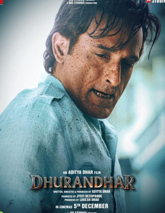 अक्षय खन्ना ने कुख्यात गैंगस्टर रहमान डकैत की भूमिका निभाई हैं, जिसे ल्यारी का रॉबिन हुड भी कहा जाता है.