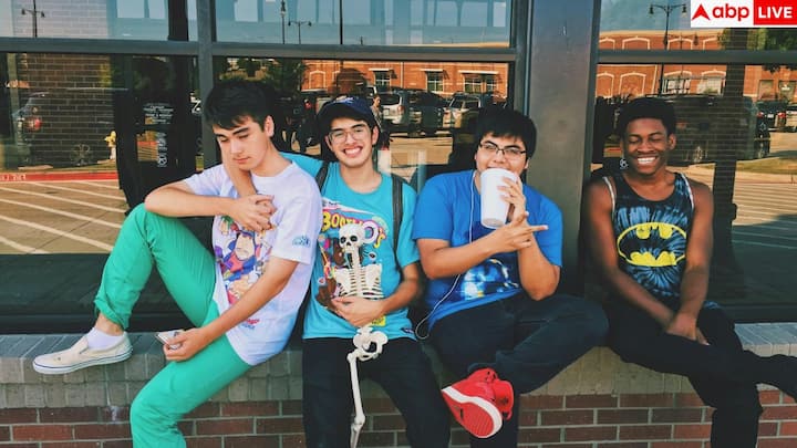 अमेरिकन कैंसर सोसाइटी बच्चों में कैंसर के आम लक्षणों में गर्दन, सीने, बगल या पेट में नई गांठ या सूजन शामिल है. बिना वजह होने वाली बहुत ज्यादा थकान भी एक महत्वपूर्ण शुरुआती संकेत है.