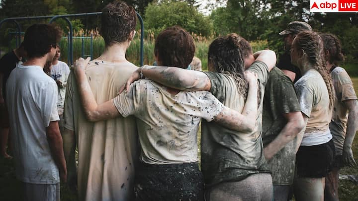 बिना कारण चोट लगना, आसानी से खून बहना या रुकने में दिक्कत, बिना वजह दर्द होना, चलने में लड़खड़ाना या लंगड़ाना भी गंभीर बीमारियों के संकेत हो सकते हैं.