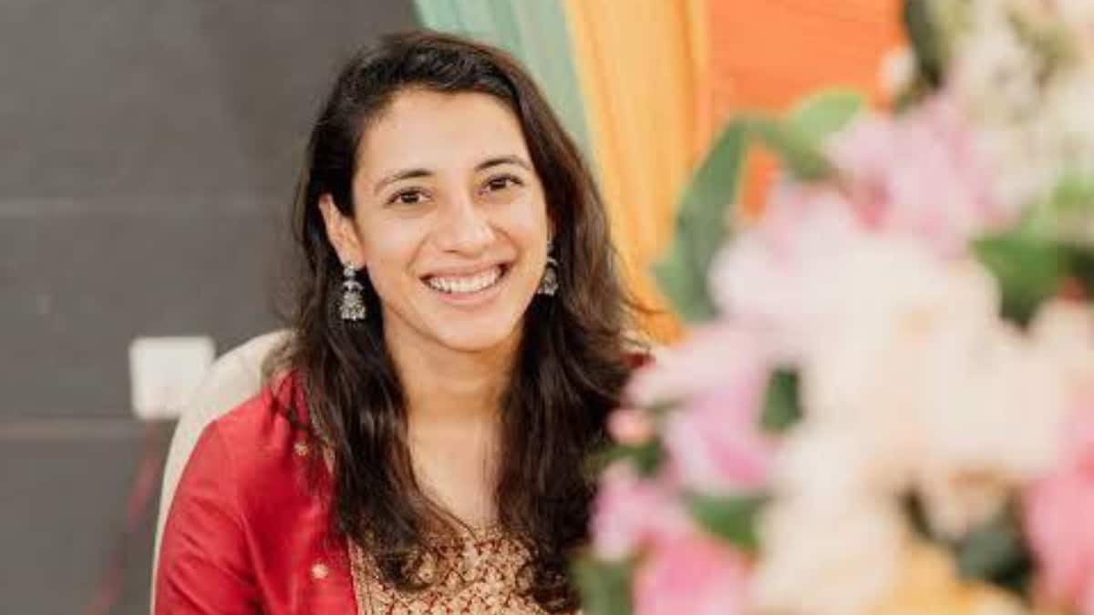 पलाश के साथ शादी टूटने के बाद पहली बार दिखीं स्मृति मंधाना, क्रिकेटर की फोटो हुई वायरल