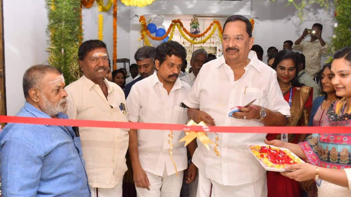 Vinod Gandhi : ’இவருக்கு எம்.எல்.ஏ சீட்டா?’ வினோத் காந்திக்கு எதிராக கொந்தளிக்கும் ராணிப்பேட்டை உடன்பிறப்புகள்..!