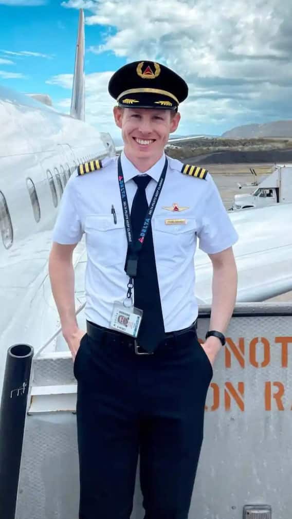 కమర్షియల్ పైలట్ అవడం చాలా ఈజీ - ఇవిగో డీటైల్స్