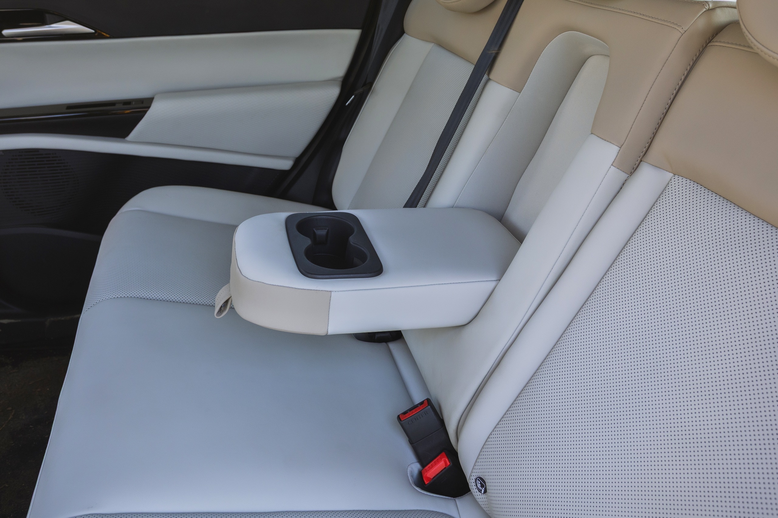 Tata Sierra Cabin Space Review: How Does It Compare With Rivals?