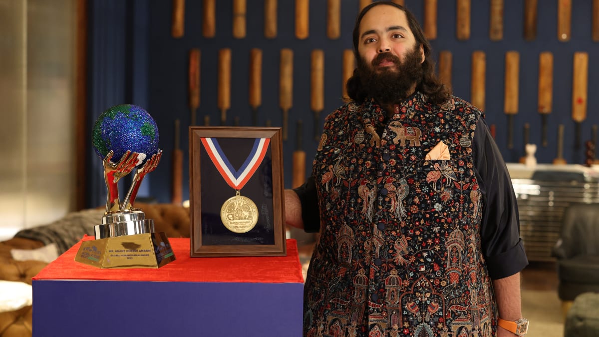 Anant Ambani Receives Global Humanitarian Award, Becomes First Asian Recipient
