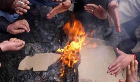 સૌરાષ્ટ્ર-કચ્છ સહિત ગુજરાતભરમાં હવામાન શુષ્ક રહ્યું હતું. સૌરાષ્ટ્ર-કચ્છના કેટલાક ભાગોમાં લઘુત્તમ તાપમાનમાં નોંધપાત્ર ઘટાડો થયો હતો. બાકીના પ્રદેશમાં કોઈ મોટો ફેરફાર થયો નથી.