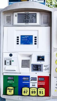 पाकिस्तान में कितना है पेट्रोल का रेट?