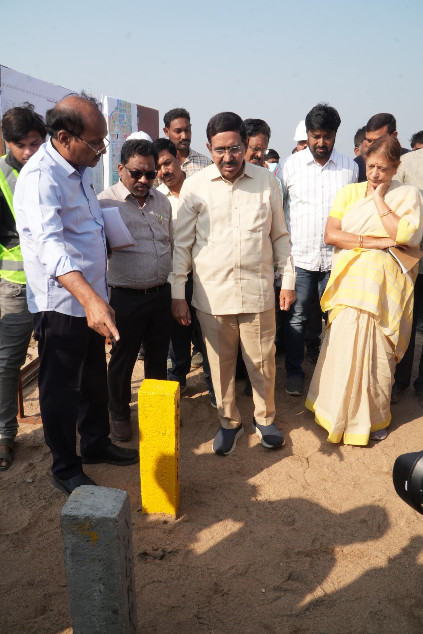 Amaravati Farmers: అమరావతి రైతులు ముందుకొచ్చి తమ ప్లాట్స్ రిజిస్ట్రేషన్ చేసుకోవాలి: మంత్రి నారాయణ