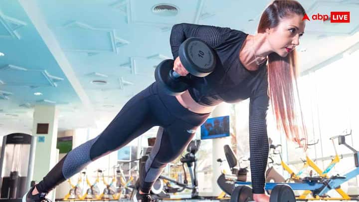 सिर्फ दौड़ने या जिम जाने से तनाव कम नहीं होता, ज्यादा तनाव से एड्रेनालाईन बढ़ता है, ब्लड प्रेशर बढ़ता है, शरीर में सूजन बढ़ती है और दिल की धमनियां कमजोर हो जाती हैं. आजकल की तेज कॉर्पोरेट लाइफस्टाइल हार्ट पर बड़ा असर डालती है.