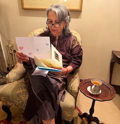 Inside Photos: सोहा अली खान ने सेलिब्रेट किया मां शर्मिला टैगोर का 81वां जन्मदिन, इनसाइड फोटोज आईं सामने