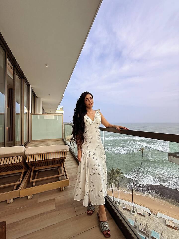 While sharing these pictures, Dhanashree Verma wrote in the caption - 'Work brought me to Sri Lanka and the excitement forced me to stay a little longer. In the new Radiance collection, a few dreamy days spent in Galle felt like a mini break with sunny mornings, breathtaking views, amazing food and extremely kind staff who made every moment special.'