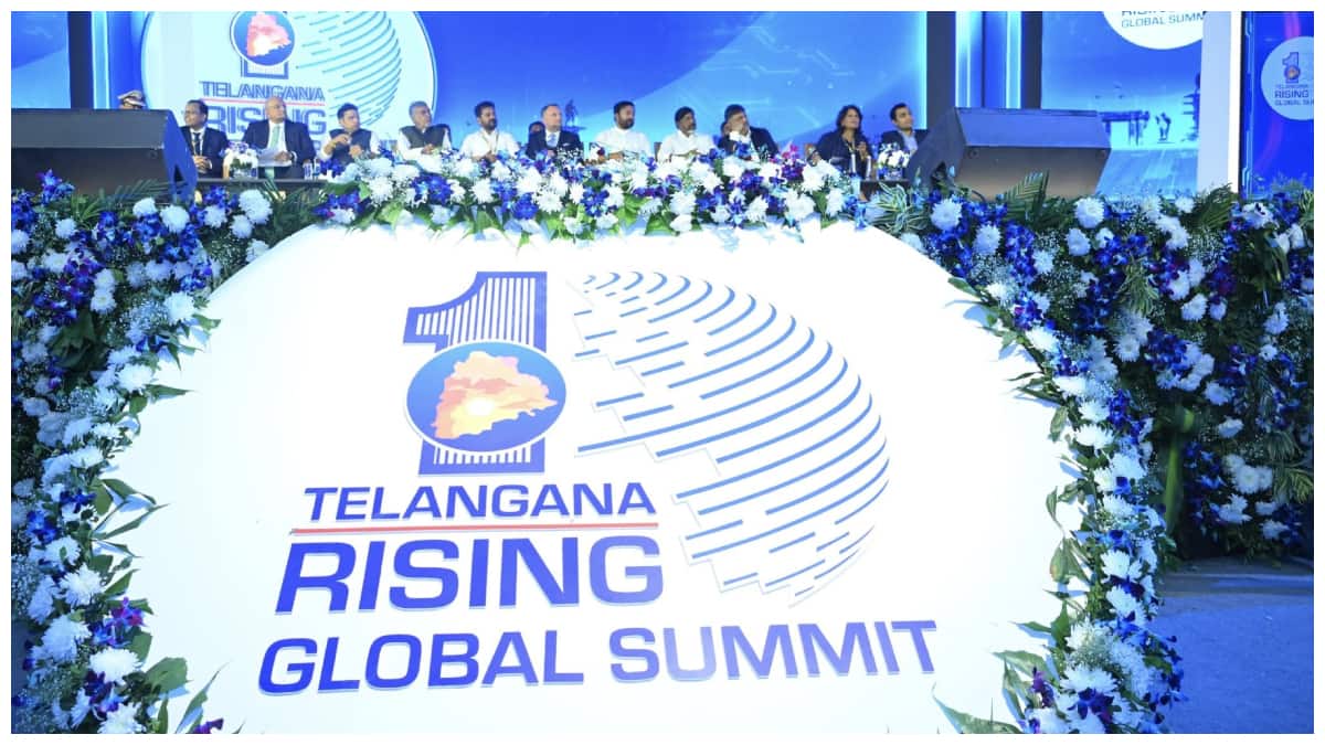 Telangana Rising Global Summit 2025: తెలంగాణ రైజింగ్​ గ్లోబల్​ సమ్మిట్‌లో తొలి రోజే భారీ పెట్టుబడులు- రూ.2.43 లక్షల కోట్ల విలువైన 35కుపైగా ఎంవోయూలు
