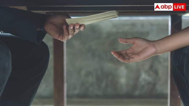 करप्शन परसेप्शन इंडेक्स की रिपोर्ट के मुताबिक दक्षिण सूडान दुनिया का सबसे भ्रष्ट देश है. इसे 100 में से सिर्फ आठ अंक मिले हैं. सालों के गृह युद्ध, अस्थिर सरकार और सार्वजनिक धन के दुरुपयोग ने एक ऐसे सिस्टम को बना दिया है जहां भ्रष्टाचार रोजमर्रा के शासन का हिस्सा बन चुका है.