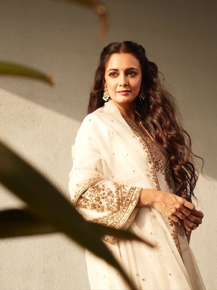 Seeing such style and elegance of the actress, the heartbeats of the fans become faster and they become crazy about her beauty every time. There is a strong fan following of the actress on social media who are desperate to get a glimpse of her.