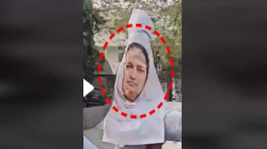 Jalandhar News: ਜਲੰਧਰ 'ਚ ਈਸਾਈ ਭਾਈਚਾਰੇ ਨੇ ਭਾਨਾ ਸਿੱਧੂ ਦਾ ਕੀਤਾ ਵਿਰੋਧ, ਮੂਸੇਵਾਲਾ ਦੀ ਮਾਂ ਦਾ ਪੁਤਲਾ ਸਾੜਨ 'ਤੇ ਭੱਖਿਆ ਵਿਵਾਦ; ਗੁੱਸੇ 'ਚ ਭੜਕੇ ਪ੍ਰਸ਼ੰਸਕ... Christian community opposes Bhana Sidhu, controversy erupts over burning effigy of Moosewala's mother; Fans enraged... Jalandhar News: ਜਲੰਧਰ 'ਚ ਈਸਾਈ ਭਾਈਚਾਰੇ ਨੇ ਭਾਨਾ ਸਿੱਧੂ ਦਾ ਕੀਤਾ ਵਿਰੋਧ, ਮੂਸੇਵਾਲਾ ਦੀ ਮਾਂ ਦਾ ਪੁਤਲਾ ਸਾੜਨ 'ਤੇ ਭੱਖਿਆ ਵਿਵਾਦ; ਗੁੱਸੇ 'ਚ ਭੜਕੇ ਪ੍ਰਸ਼ੰਸਕ...