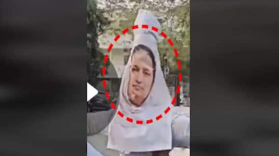 ਜਲੰਧਰ 'ਚ ਈਸਾਈ ਭਾਈਚਾਰੇ ਨੇ ਭਾਨਾ ਸਿੱਧੂ ਦਾ ਕੀਤਾ ਵਿਰੋਧ, ਮੂਸੇਵਾਲਾ ਦੀ ਮਾਂ ਦਾ ਪੁਤਲਾ ਸਾੜਨ 'ਤੇ ਭੱਖਿਆ ਵਿਵਾਦ; ਗੁੱਸੇ 'ਚ ਭੜਕੇ ਪ੍ਰਸ਼ੰਸਕ... ਜਲੰਧਰ 'ਚ ਈਸਾਈ ਭਾਈਚਾਰੇ ਨੇ ਭਾਨਾ ਸਿੱਧੂ ਦਾ ਕੀਤਾ ਵਿਰੋਧ, ਮੂਸੇਵਾਲਾ ਦੀ ਮਾਂ ਦਾ ਪੁਤਲਾ ਸਾੜਨ 'ਤੇ ਭੱਖਿਆ ਵਿਵਾਦ; ਗੁੱਸੇ 'ਚ ਭੜਕੇ ਪ੍ਰਸ਼ੰਸਕ...