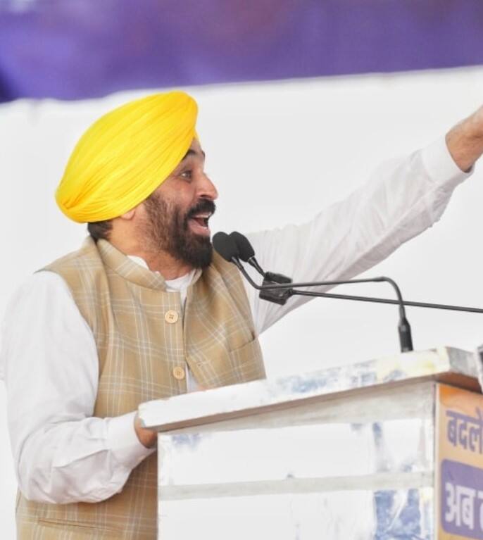 ਪੰਜਾਬ ਦੀ ਭਗਵੰਤ ਮਾਨ ਸਰਕਾਰ ਲਈ ਔਰਤਾਂ ਦੀ ਸੁਰੱਖਿਆ ਹਮੇਸ਼ਾ ਇਕ ਤਰਜੀਹ ਰਹੀ ਹੈ। ਇਸੇ ਕਰਕੇ ਮਾਨ ਸਰਕਾਰ ਔਰਤਾਂ ਅਤੇ ਬੱਚਿਆਂ ਦੀ ਸੁਰੱਖਿਆ ਲਈ ਲਗਾਤਾਰ ਕੰਮ ਕਰ ਰਹੀ ਹੈ। ਪੰਜਾਬ ਵਿਚ ਭਗਵੰਤ ਮਾਨ ਸਰਕਾਰ ਦੁਆਰਾ ਔਰਤਾਂ ਅਤੇ ਬੱਚਿਆਂ ਦੀ ਸੁਰੱਖਿਆ ਅਤੇ ਮਾਣ ਲਈ ਸ਼ੁਰੂ ਕੀਤੀ ਗਈ ਇਕ ਪਹਿਲ 'ਪ੍ਰਾਜੈਕਟ ਹਿਫਾਜ਼ਤ' ਦਾ ਉਦੇਸ਼ ਉਸ ਡਰ ਨੂੰ ਖਤਮ ਕਰਨਾ ਹੈ ਜੋ ਉਨ੍ਹਾਂ ਨੂੰ ਹਿੰਸਾ ਅਤੇ ਪਰੇਸ਼ਾਨੀ ਦੀ ਰਿਪੋਰਟ ਕਰਨ ਤੋਂ ਰੋਕਦਾ ਹੈ।