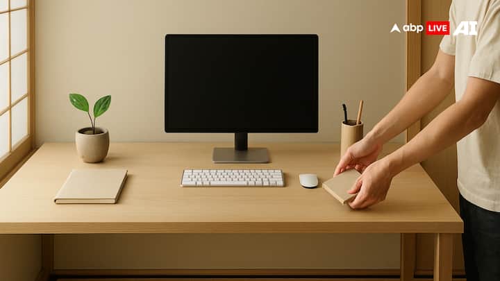 जापान की 5 तकनीक का नाम सेरी-सीटन जिसमें अपनी जगह से हर फालतू चीजों को हटा दें. जापानी लोग सादगी और सरलता को महत्व देते हैं. ऐसा कोई सामान अपने पास नहीं रखते जो उनका ध्यान भटकाए.