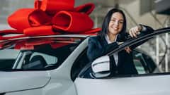 नई कार लेने का प्लान है? ये स्मार्ट टिप्स आपकी जेब हल्की होने से बचा लेंगे