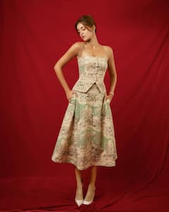 प्रीमियम स्कूल से बॉलीवुड स्टारडम तक- जानें कितनी पढ़ी लिखी हैं अनन्या पांडे