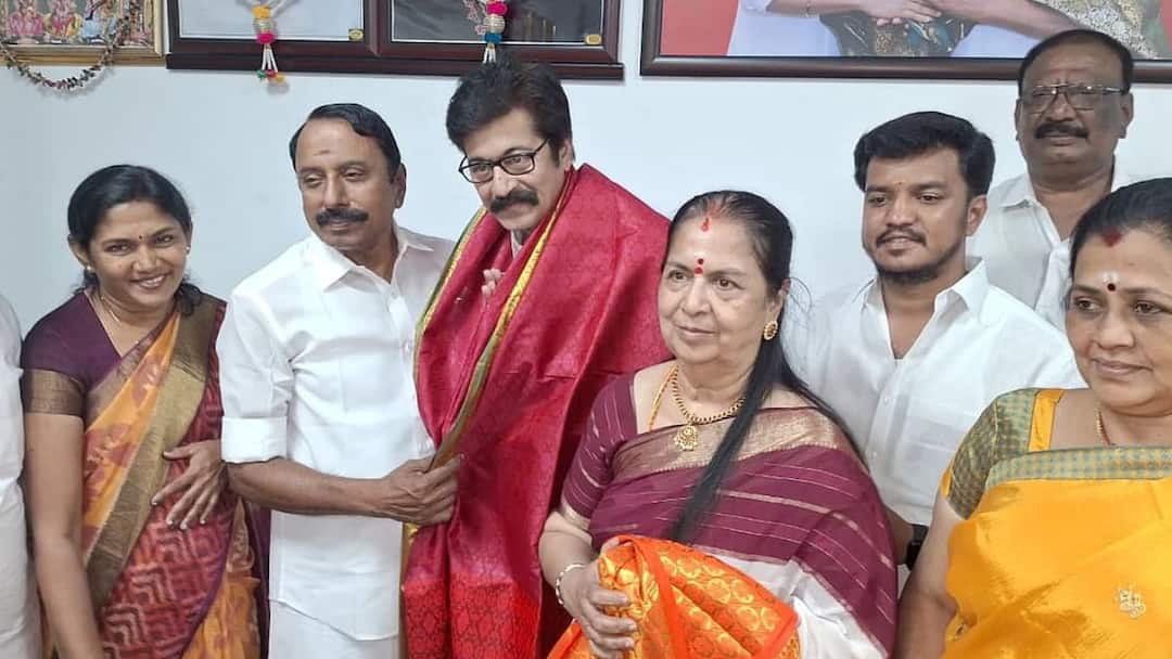 TVK Vijay: தவெகவில் சேர்ந்த பிரபல நடிகர்.. அட! இவரு விஜய் படத்துலேயே நடிச்சிருக்காரே!