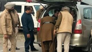 Punjab News: ਪੰਜਾਬ 'ਚ ਮੱਚਿਆ ਹਾਹਾਕਾਰ, ਬਾਹਰ ਆਉਣ-ਜਾਣ ਵਾਲੇ ਰਸਤੇ ਸੀਲ! ਚੱਪੇ-ਚੱਪੇ 'ਤੇ ਪੁਲਿਸ ਤਾਇਨਾਤ; ਜਾਣੋ ਐਕਸ਼ਨ ਮੋਡ 'ਚ ਕਿਉਂ ਪੁਲਿਸ?