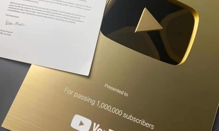 क्रिएटर को यूट्यूब से कमाई तब मिलती है, जब वह यूट्यूब पार्टनर प्रोग्राम में शामिल हो. वहीं यूट्यूब एडवरटाइजर्स आमतौर पर 1000 व्यूज पर 2 डॉलर का पेमेंट करते हैं. इसके अलावा अगर चैनल के वीडियो पर व्यूज अच्छे आते हैं तो कमाई तेजी से बढ़ती है.