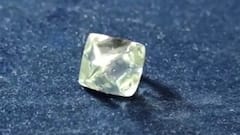 MP: खुदाई के दौरान पन्ना की जमीन से निकला 15.34 कैरेट का जगमगाता हीरा, कीमत जान उड़ जाएंगे होश