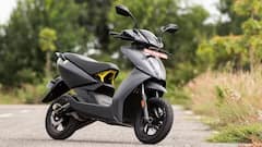 சிங்கிள் சார்ஜில் 161 கி.மீட்டர் மைலேஜ்... Ather 450S இ ஸ்கூட்டர் விலையும், தரமும் இதுதான்!