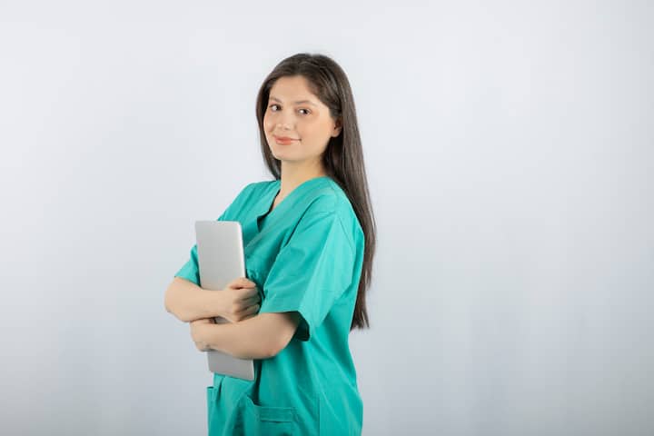 चयनित नर्सों को हर महीने पचीस हजार रुपये का फिक्स वेतन मिलेगा नियुक्ति पांच साल के लिए होगी सरकारी अस्पतालों और स्वास्थ्य केंद्रों में काम करने का मौका मिलेगा जो आगे करियर में भी मदद करेगा.