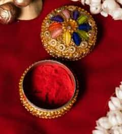 ਲਾਲ ਸਿੰਦੂਰ ਸੁਹਾਗਣ ਦੇ ਲਈ ਕਿਉਂ ਹੁੰਦਾ ਪਵਿੱਤਰ?