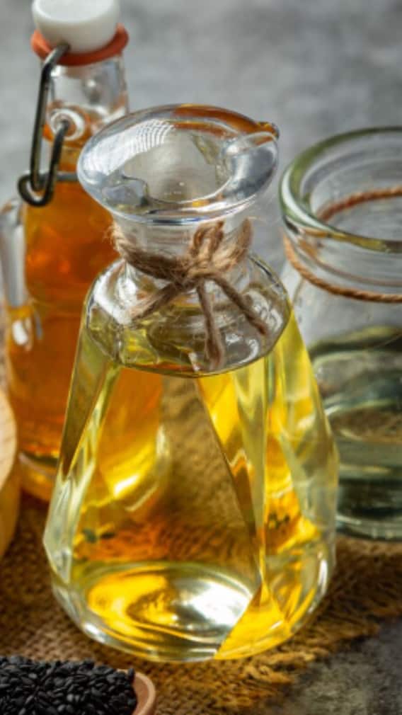 হজমের সমস্যা দূর হবে, দুর্গন্ধ হবে না মুখে, ত্বকও ভাল থাকবে, তিলের তেলের গুণ অনেক