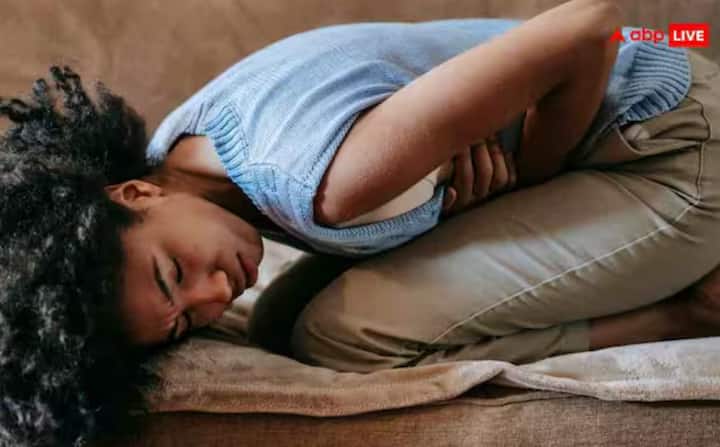 ਗਰਮ ਪਾਣੀ ਅਤੇ ਸ਼ਹਿਦ ਪੀਣ ਨਾਲ ਪੇਟ ਦੀ ਗੈਸ, ਐਸੀਡਿਟੀ ਅਤੇ ਬਦਹਜ਼ਮੀ ਘੱਟ ਹੁੰਦੀ ਹੈ। ਸ਼ਹਿਦ ਵਿੱਚ ਮੌਜੂਦ ਐਨਜ਼ਾਈਮ ਪਾਚਨ ਕਿਰਿਆ ਨੂੰ ਸੌਖਾ ਬਣਾਉਂਦੇ ਹਨ, ਜਿਸ ਨਾਲ ਭੋਜਨ ਤੇਜ਼ੀ ਨਾਲ ਪਚ ਜਾਂਦਾ ਹੈ।