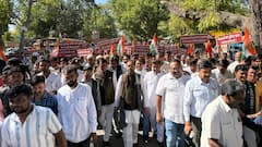 सिरोही में कांग्रेस का जबरदस्त प्रदर्शन, पूर्व विधायक संयम लोढ़ा के नेतृत्व में घेरा कलेक्ट्रेट