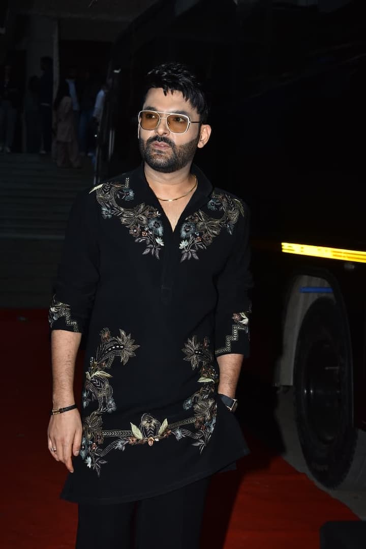 बता दें कि 'द ग्रेट इंडियन कपिल शो सीजन 4' की अनाउंसमेंट हो चुकी है. शो 20 दिसंबर 2025 से ओटीटी प्लेटफॉर्म नेटफ्लिक्स पर स्ट्रीम होगा.