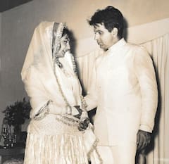 Dilip Kumar-Saira Banu Love Story: 22 साल बड़े एक्टर पर दिल हार बैठी थीं सायरा बानो,  पूरी फिल्मी है प्रेम कहानी