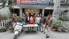MBA पास युवक पहुंचा अपराध की राह पर, द्वारका पुलिस ने 7 मोबाइल और चोरी की स्कूटी के साथ दबोचा