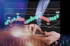 Share Market : सलग तिसऱ्या दिवशी शेअर बाजार गडगडला, गुंतवणूकदारांचे एकाच दिवसात 1.09 लाख कोटी बुडाले, कारण समोर