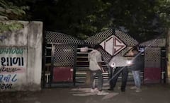 Ahmedabad: મનપાની કડક કાર્યવાહીઃ અમદાવાદમાં BU પરમિશન વિનાની 13 સ્કૂલોને કરી દીધી સીલ