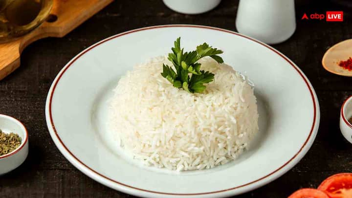 अमेरिकी किसानों का कहना है कि भारत, थाईलैंड और चीन से आने वाला सस्ता चावल उनके लिए नुकसानदेह है. वे इसे डंपिंग का मामला मानते हैं. डंपिंग का मतलब है कि कोई देश अपने उत्पाद को बहुत सस्ते दाम में बेचकर दूसरे देश के स्थानीय उत्पादकों को नुकसान पहुंचाता है. अमेरिकी किसान चाहते हैं कि इस पर सख्त कार्रवाई हो.