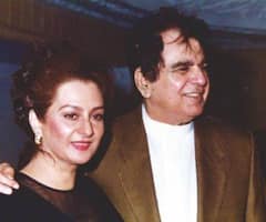 Dilip Kumar-Saira Banu Love Story: 22 साल बड़े एक्टर पर दिल हार बैठी थीं सायरा बानो,  पूरी फिल्मी है प्रेम कहानी
