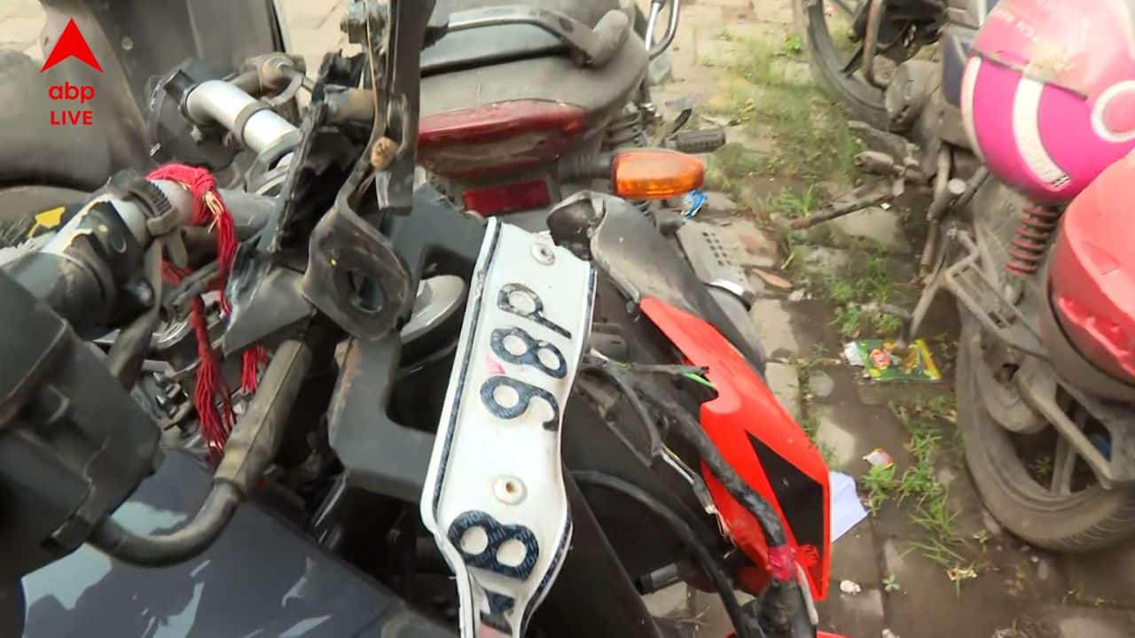 EM Bypass Road Accident: হেলমেটহীন বেপরোয়া বাইক ! ইএম বাইপাসে পথ দুর্ঘটনায় মৃত্য়ু বাইক আরোহীর