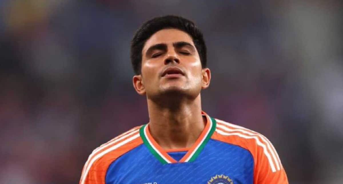 IND vs SA 2nd T20I: Shubman Gill Throws Ball Back From Mid-Air, Yet It's A Six - ICC Rule Explained