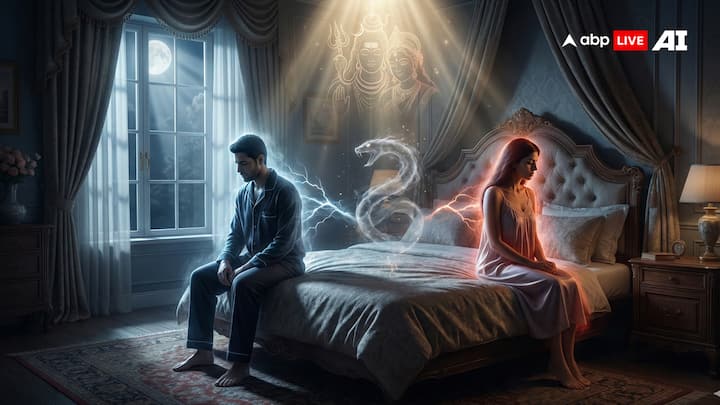 शिव पुराण के अनुसार, पति-पत्नी को वैवाहिक जीवन में दो बड़ी गलतियों को करने से बचना चाहिए. जिसमें पहला गुस्सा और दूसरा दुख भरी भावना. रात में सोने से पहले उनकी ऊर्जा में तालमेल होना चाहिए. जब भी कपल बिना सुलह के सोते हैं तो ऊर्जा दो भागों में बंट जाती है.